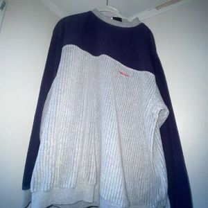 90’s skate surf style sweater size men’s L